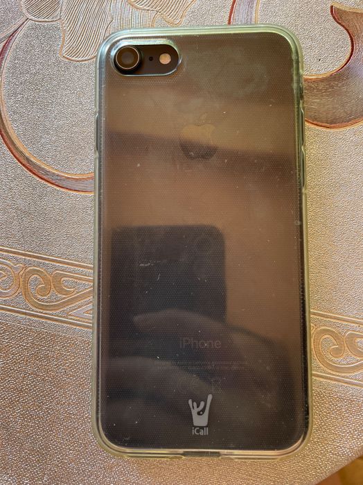 Iphone 7,128 GB внос от холандия