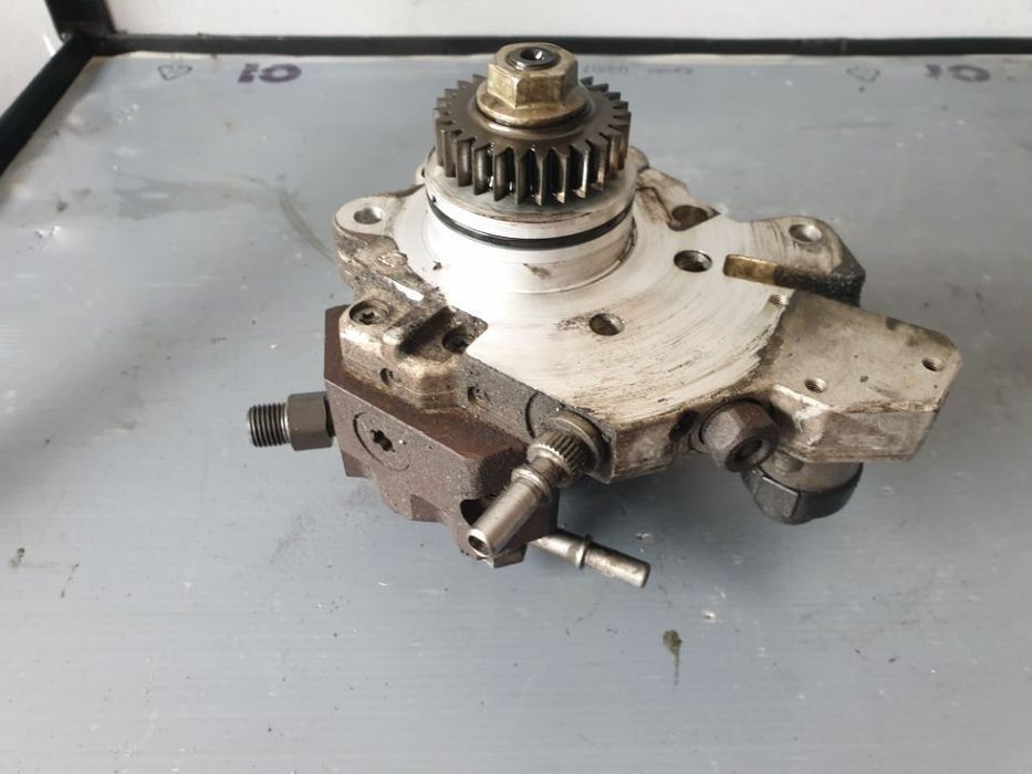 pompa inalta opel vivaro renault laguna 2  laguna 3 megane scenic trafic 2.0 dci m9r 0445010099