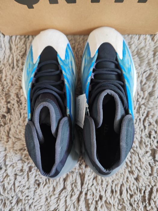 Yeezy QNTM Frozen Blue