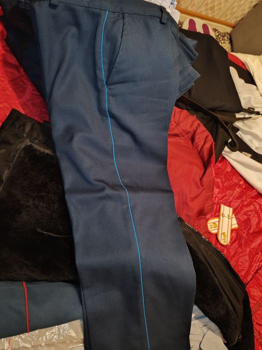 Продам бушлат и форменное обмундирование