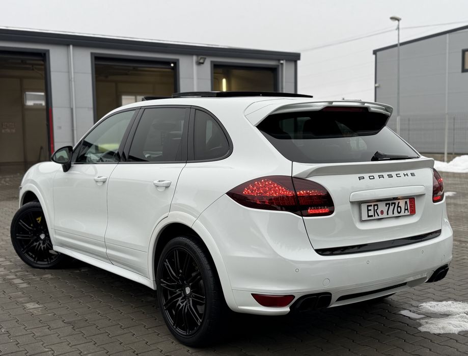 Porsche Cayenne Paket GTS TURBO 3.0D 245 CP 2012 Impecabil