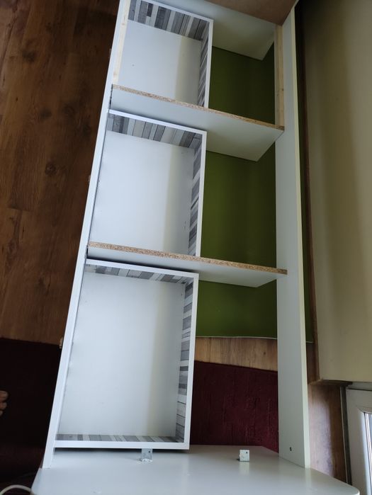 Продавам юношеско легло