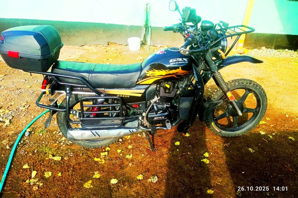 Мотоцикл Suzuki GSX 200