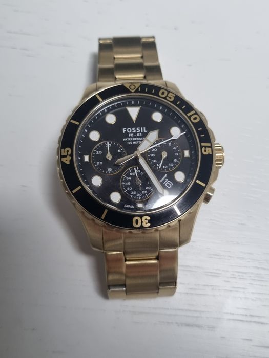 Ceas fossil ca nou