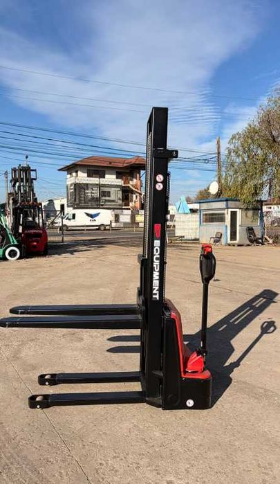 Stivuitor electric transpalet electric cu catarg 1 tone 1.2 tone t