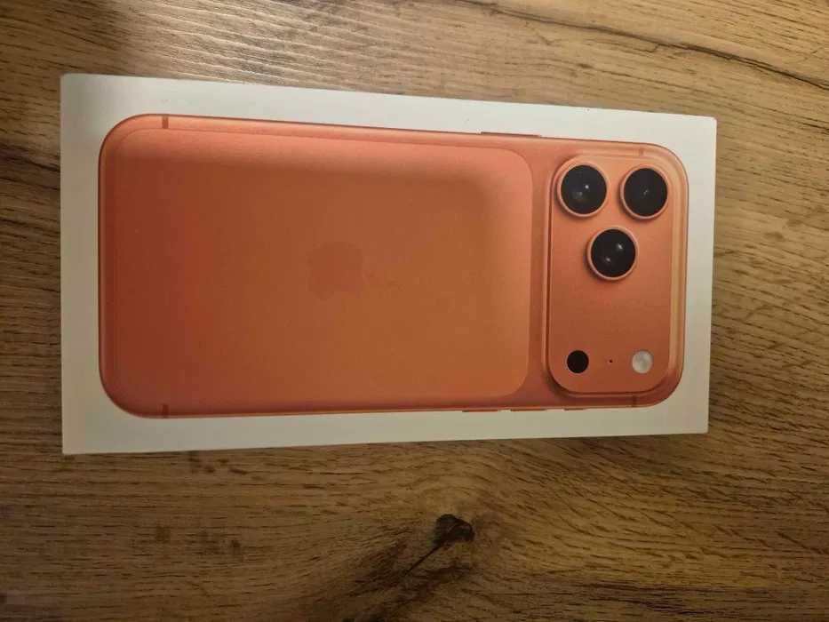 Продавам чисто нов iphone 17 pro max