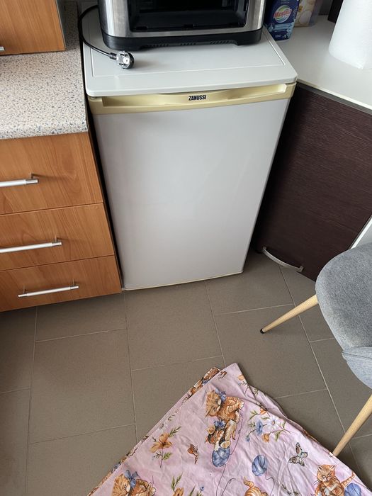 Frigider Zanussi