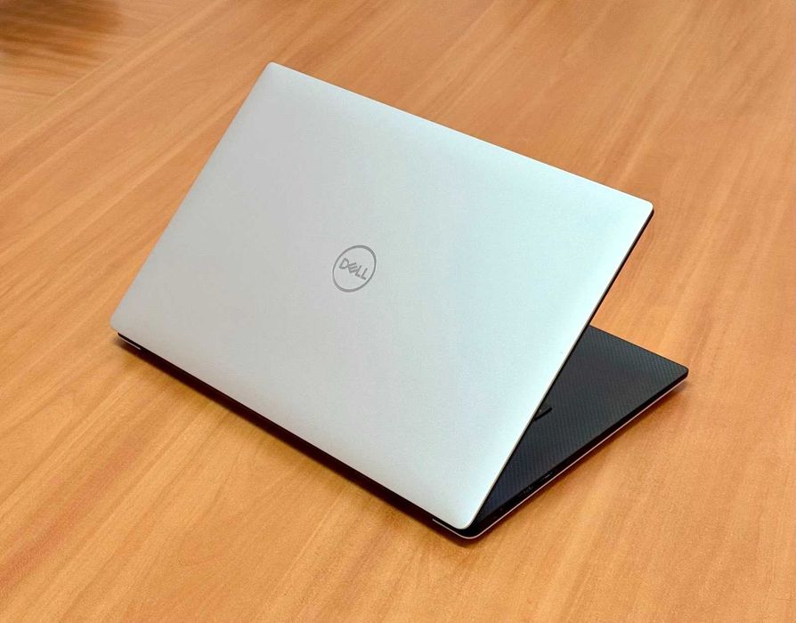 Dell Precision 5540/i7-9750H/16GB DDR4/256GB SSD/Quadro T1000 4GB/15.6" FHD IGZO 100% RGB