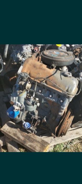 Ваз мотор 1.5. 1.6 калина гранта  десятка