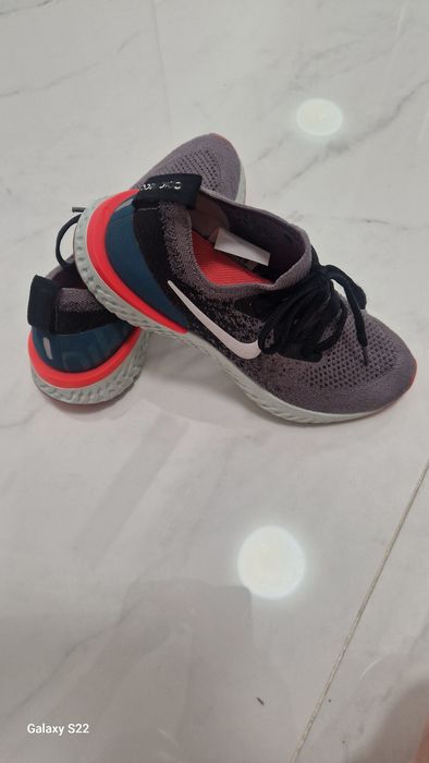 Маратонки Nike 35.5