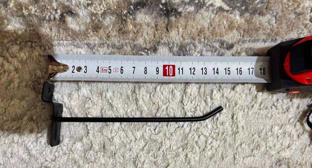 Продаю крючок универсальный