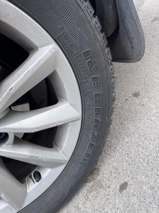 Продам шины 215 55 r16