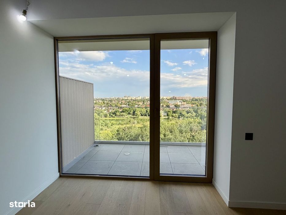 One High District 2 camere vedere spre lac