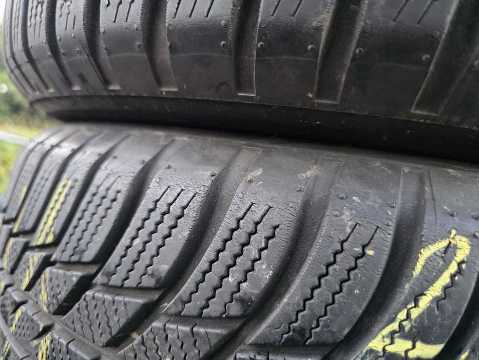 4бр Зимни гуми 215 55 17 - Bridgestone