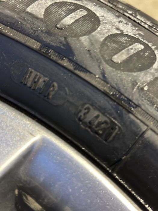 JANTE VOLVO 7,5 j x17 H2 + anvelope iarna GOOD YEAR