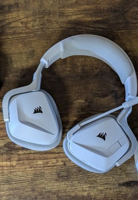 Corasir Void v2 wireless