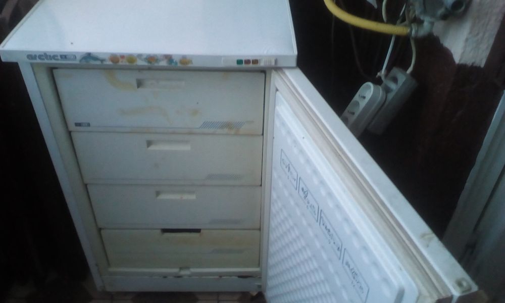 Congelator cu 4 pupitre