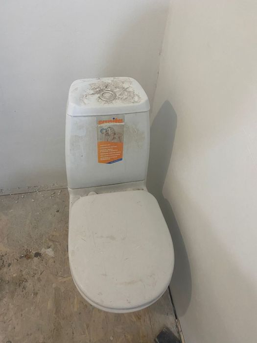 Унитаз б/у в хорошем состоянии