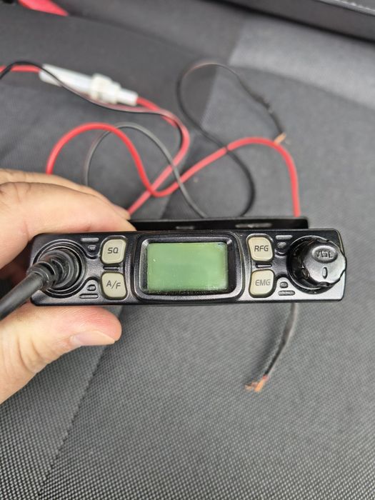 Vând statie avanti micro 4w-8w și antena avanti volo 1,60metri
