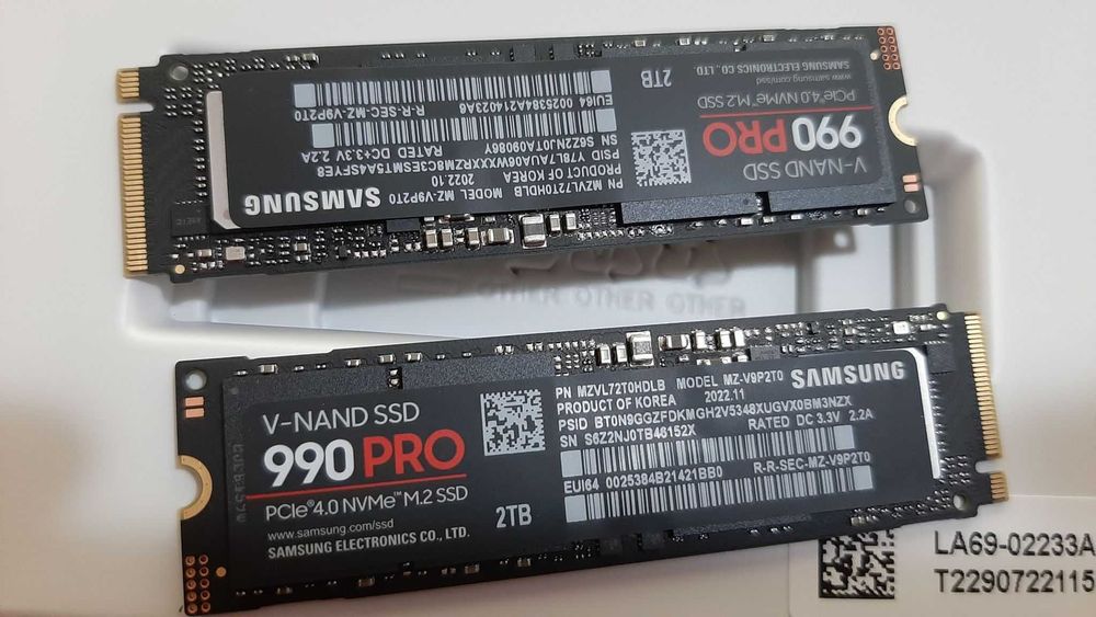 SAMSUNG 990 PRO 2TB SSD, PCIe Gen4 M.2 2280