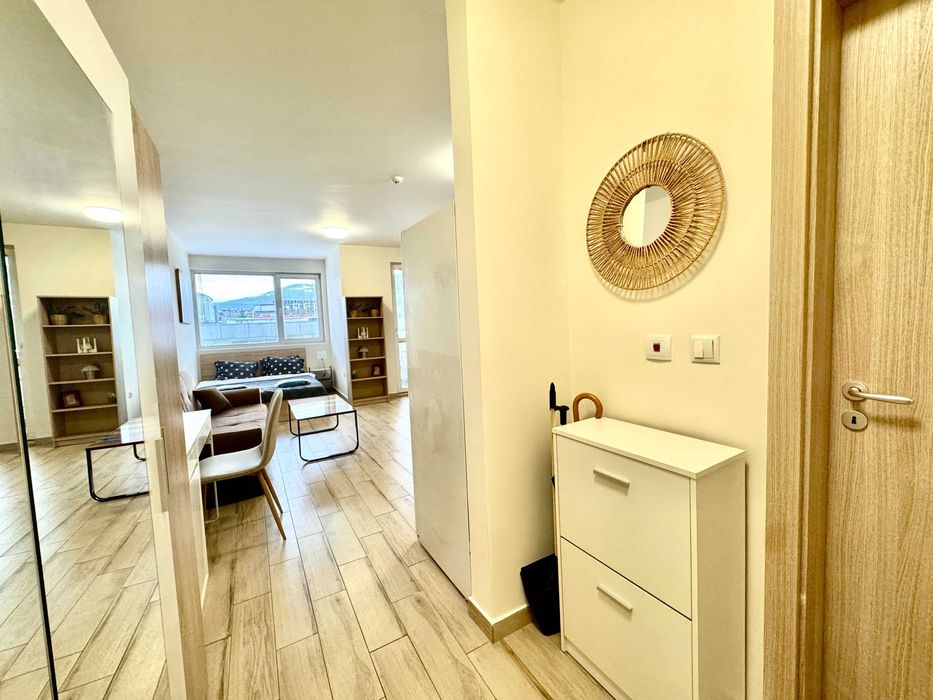 Нощувки - Joyful Studio