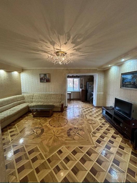 Продаётся 4/2/4 квартира , улица Сарабустон, Яккасарайский район