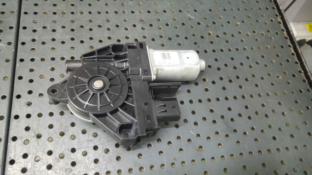 Motoras macara dreapta fata fiat freemont 345 c22330100
