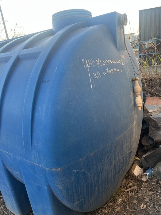 Продам емкость для воды на 5000 литров