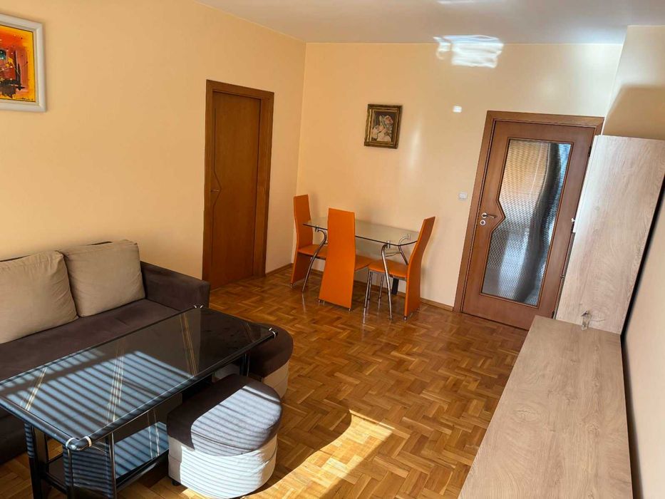 Продава се Тристаен апартамент в Пловдив, Тракия - 65 кв.м за 895 €/кв.м - Снимка #1