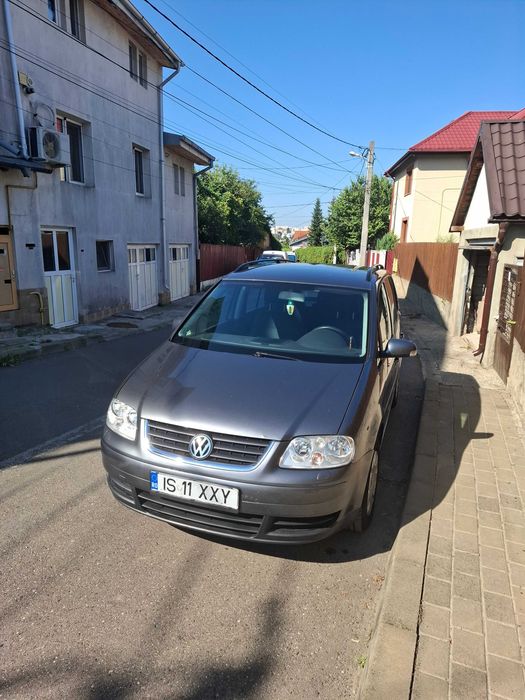 Vînd vw touran an fabricatie 2005