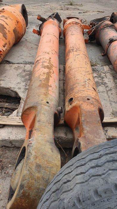 Гидроцилиндры на экскаватор Hitachi