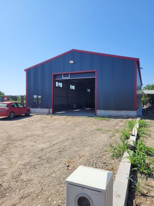 Inchiriez hala 300mp