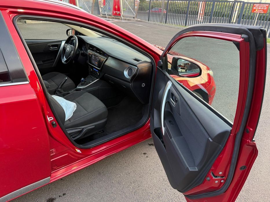 Toyota Auris 1.8 HYBRID