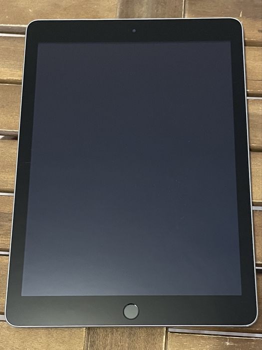 Ipad 5, 32 GB, in stare foarte buna