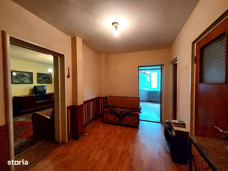 Apartament 3 camere decomandat 80mp Deva – str. Titu Maiorescu, parter