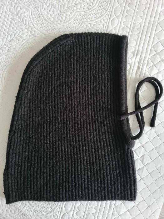 Плетен шал с качулка