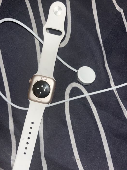 Apple Watch Series 11 GPS 42mm Rose Gold