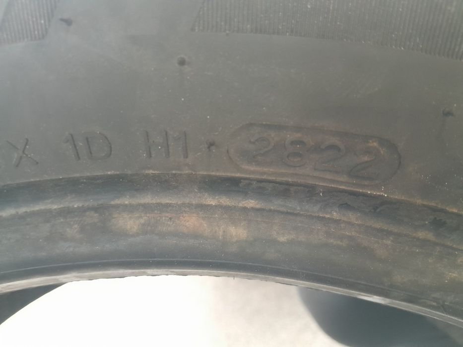 215 60 17ц бусови 2броя