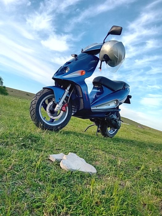 Vând Malaguti F 12 cu ACTE!