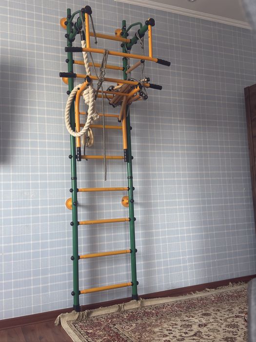 Продам шведскую стенку