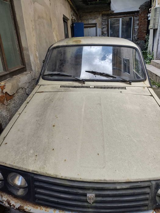autoturism Dacia