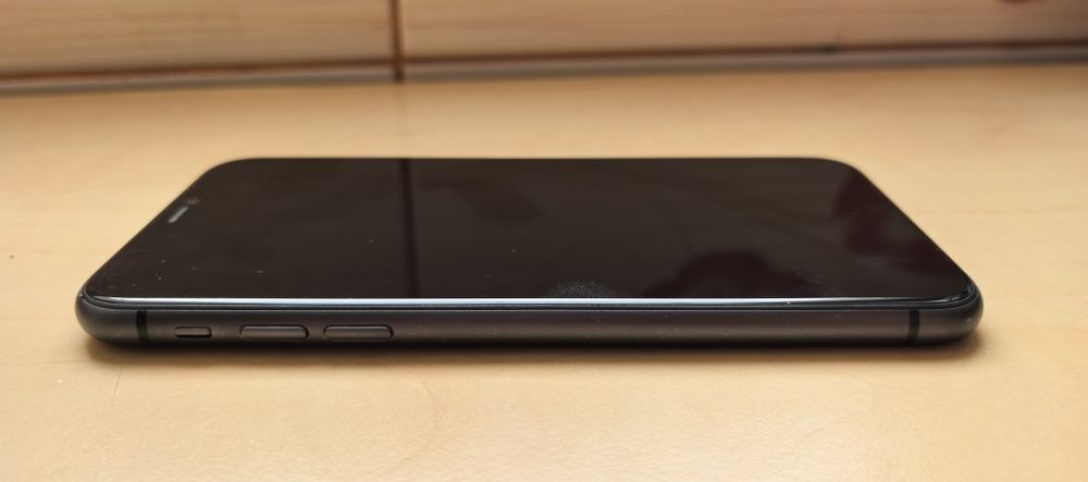 Display Iphone 11 + Carcasa + Capac Spate  (COMPLET - fara placa baza)