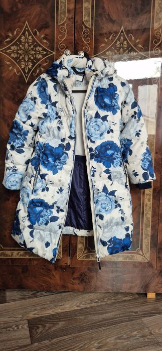 Зимняя куртка на ребенка