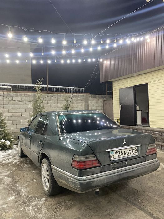 Мерседес 124 Е280