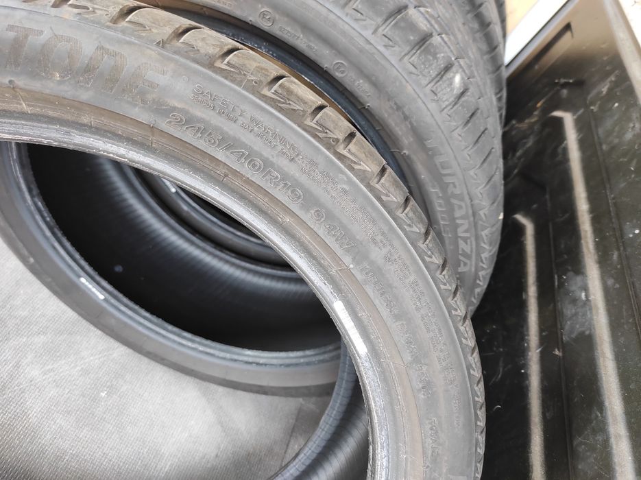 245/40/19 Bridgestone