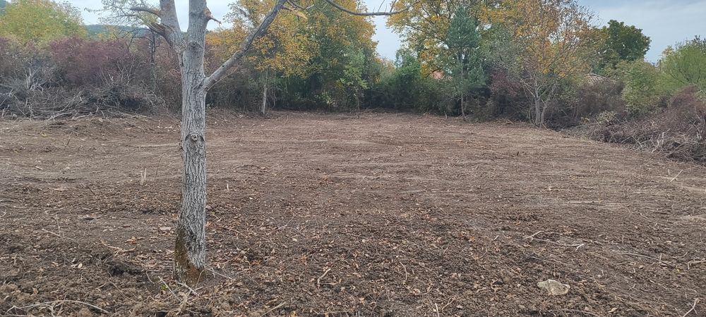 Парцел Крушовски баир    топ локация.   С архитектурни планове.  1