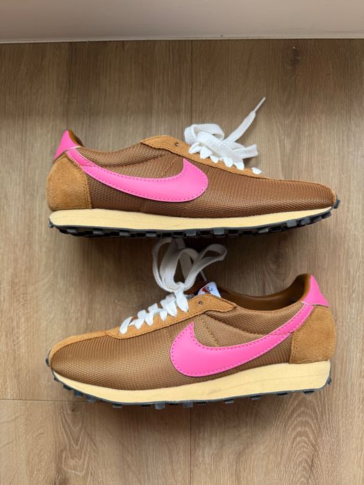 Маратонки Nike .