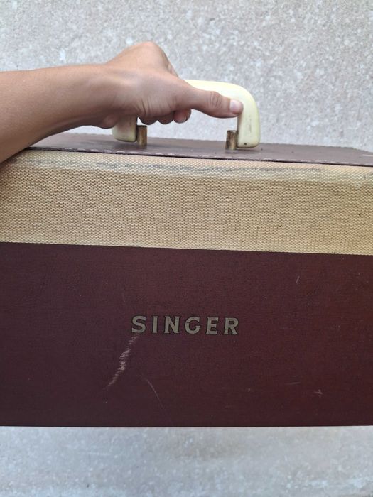 Електрическа шевна машина Singer