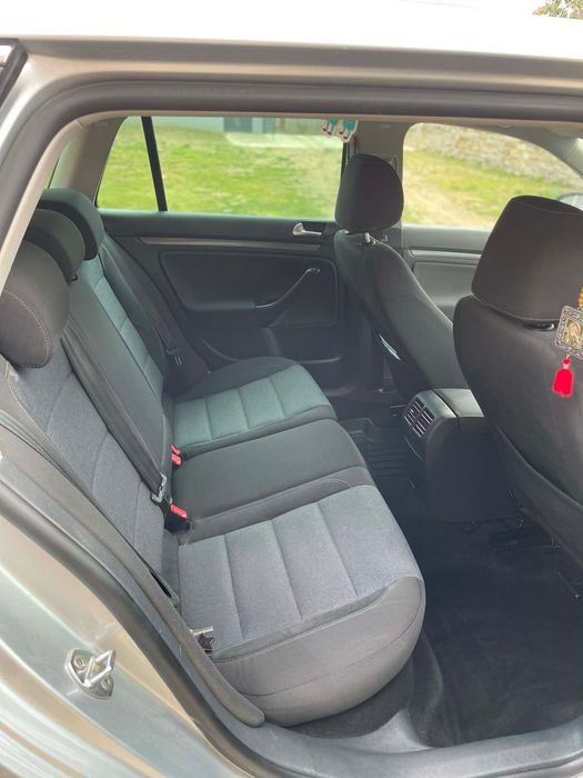 Vând golf 6 1.6 tdi 2011