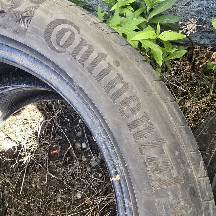 2x 235/50/18 VARA CONTINENTAL Stare impecabila